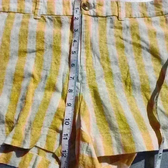 OLD NAVY  STRIPPED SHORTS - Picture 4 of 4